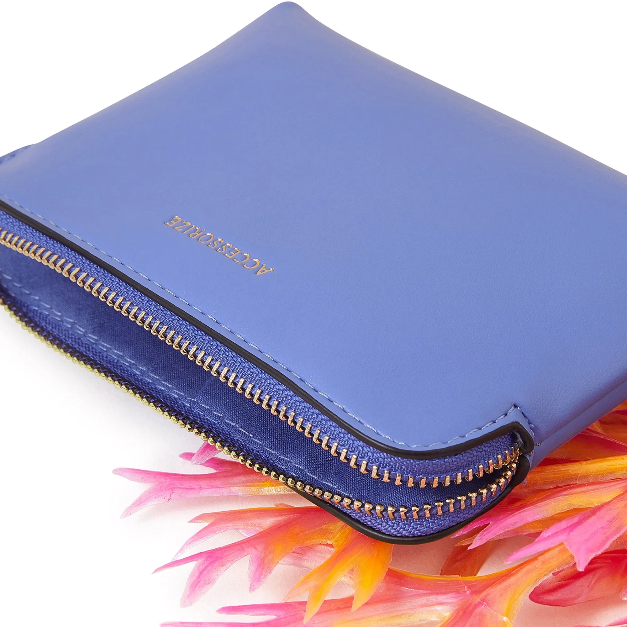 Accessorize London Women's Blue 
Classic Coin Purse