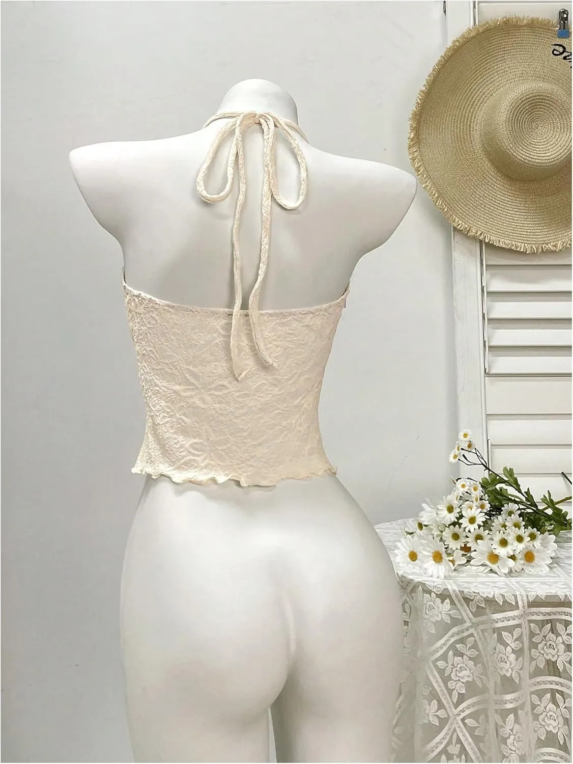 Floerns Women's Sleeveless Twist Front Halter Tops Vacation Slit Backless Camisole