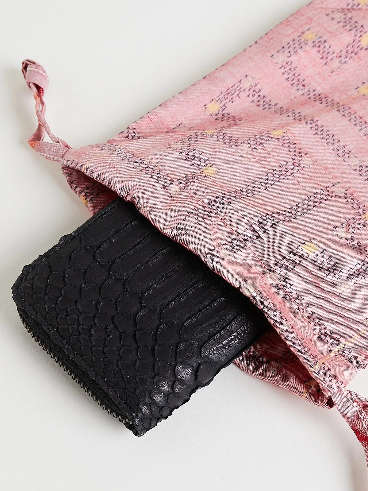 Python S Wallet in Black