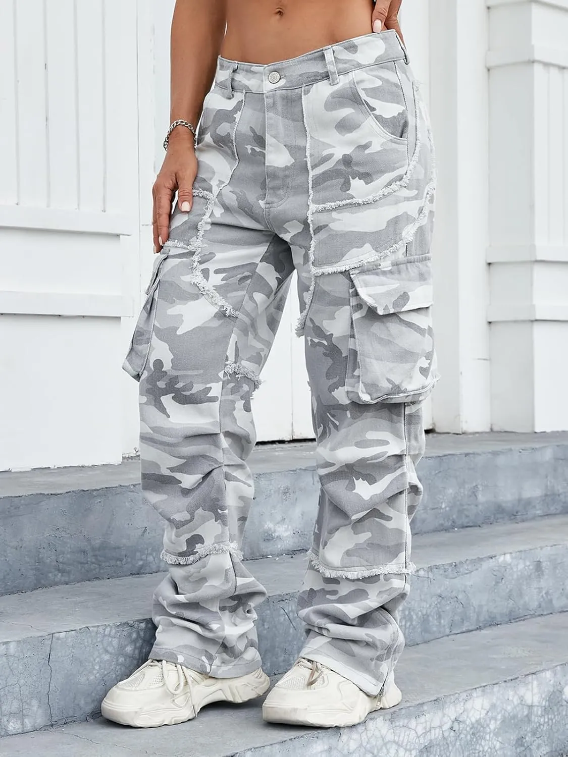 Unisex Camo Cargo Pants, Multi Pockets Raw Edge Oversized Straight Zipper Wide Legs Streetwear for Hip Hop Men Women