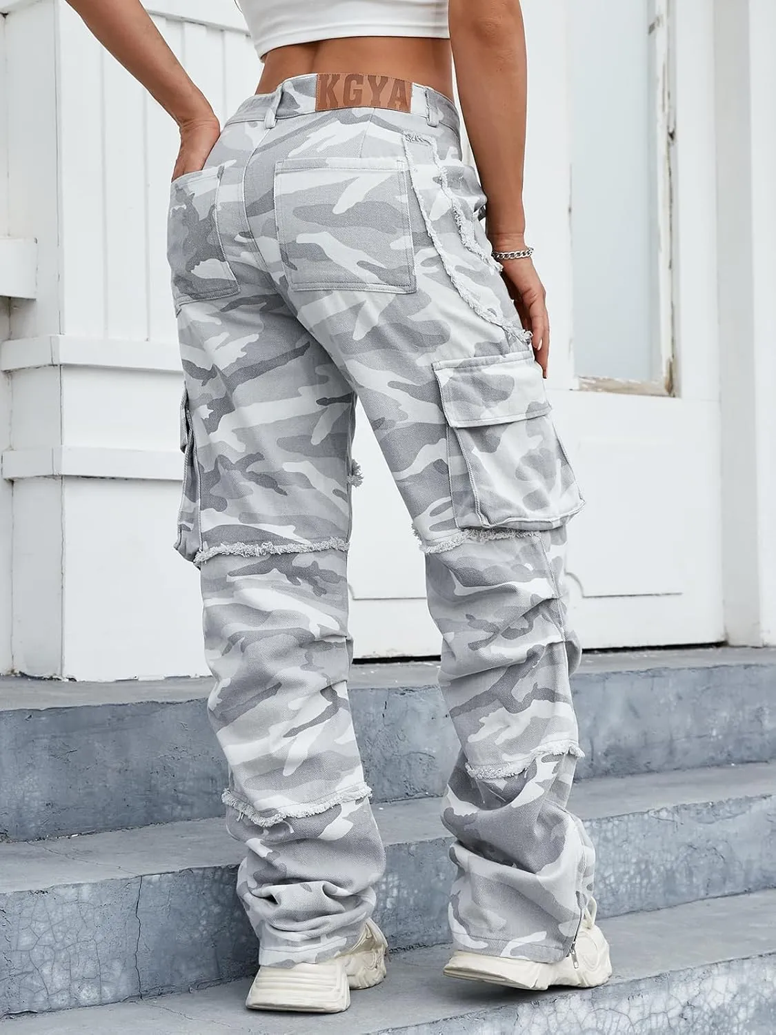 Unisex Camo Cargo Pants, Multi Pockets Raw Edge Oversized Straight Zipper Wide Legs Streetwear for Hip Hop Men Women