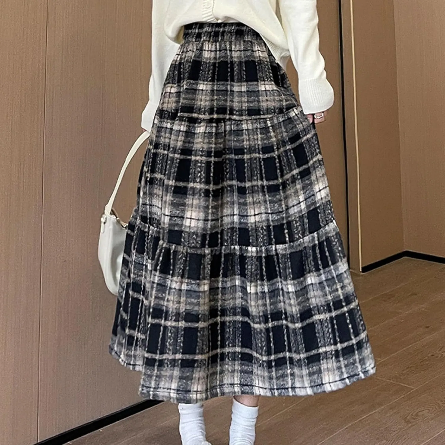 Womens Plaid Skirt Fall Winter Fashion Retro Elastic High Waisted Pleated Skirts Casual Fashion A Line Swing Skirts