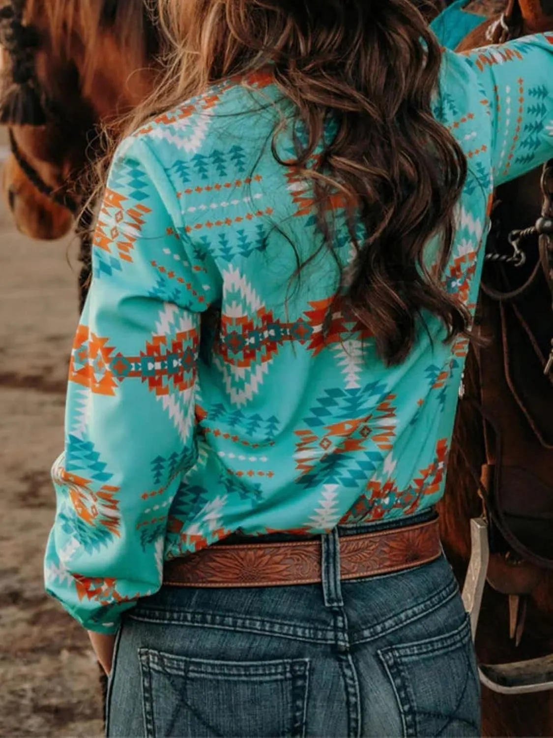 Women's Retro Aztec Shirt Western Cowgirl Pearl Snap Blouses Button Up Long Sleeve Ethnic Printed Top