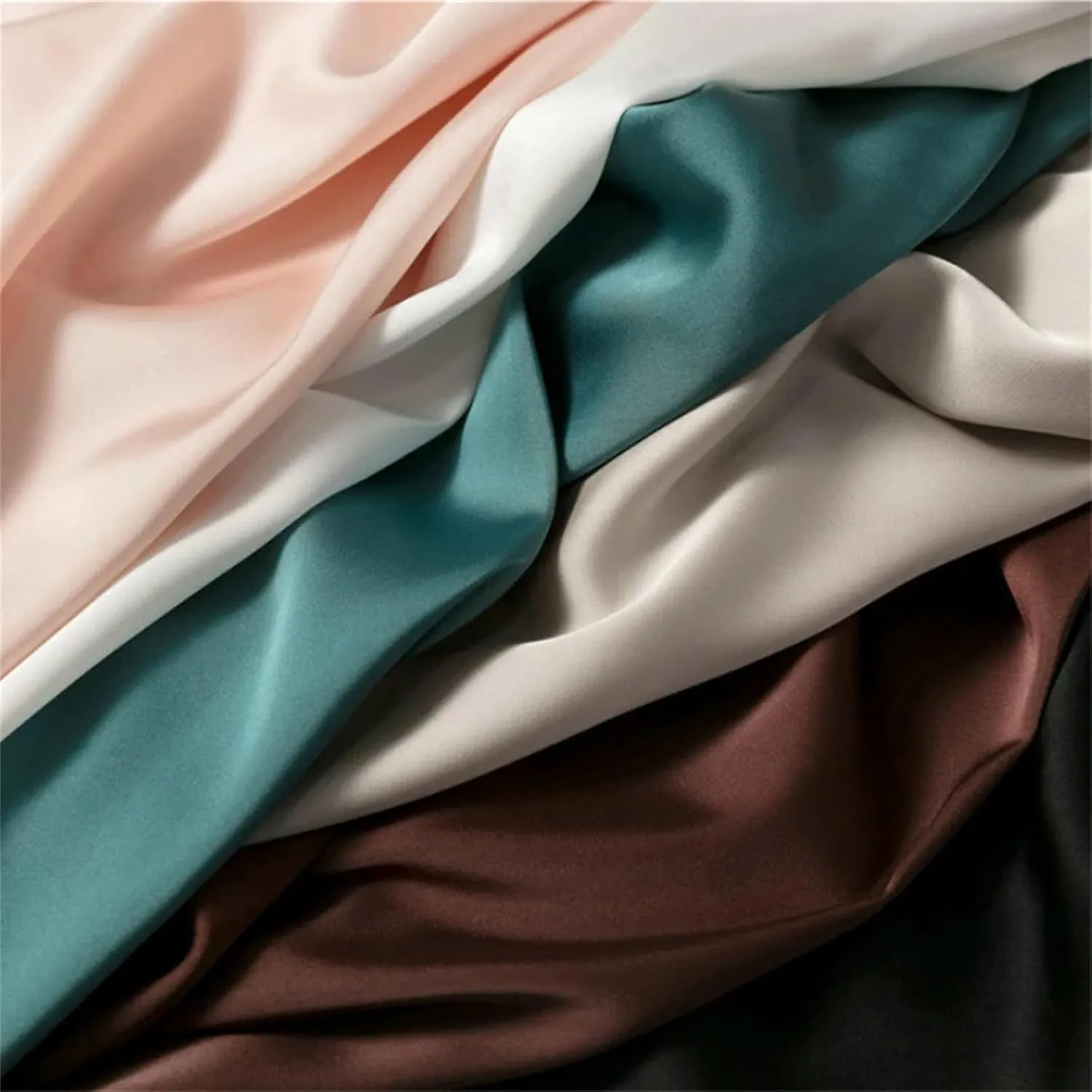 Women's Sleeveless Satin Silk Tank Tops for Women Trendy Summer V Neck Basic Camisole