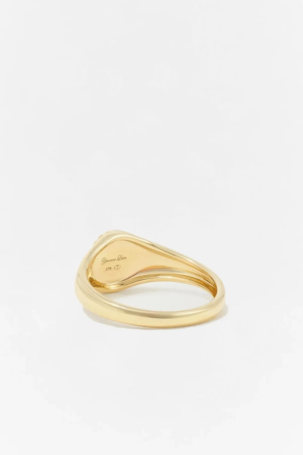 Yvonne Léon Baby Tiger Eye Oval Chevalière Ring - Yellow Gold